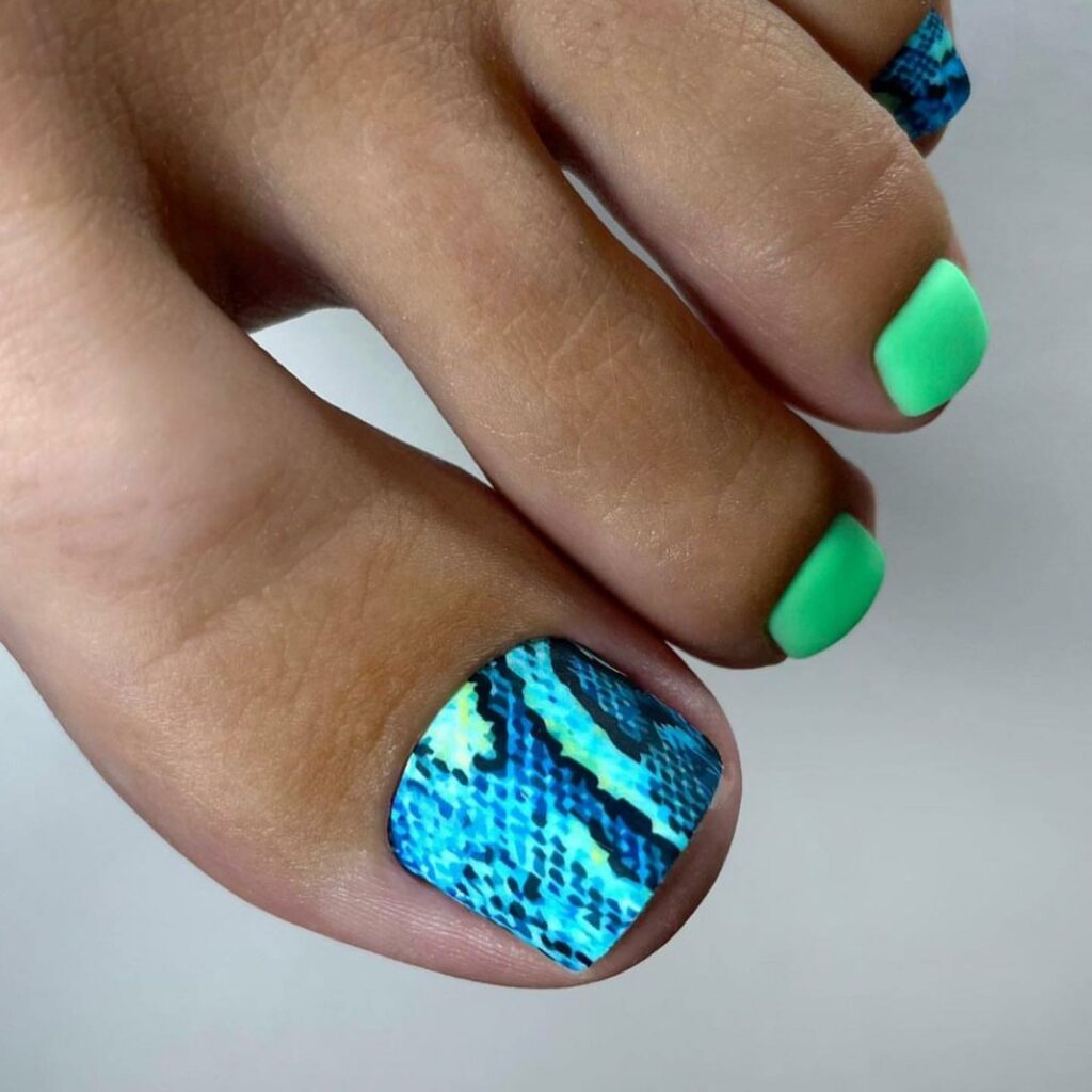 30 Green Pedicure Ideas to Refresh Your Look in 2024 27 Blue and Green