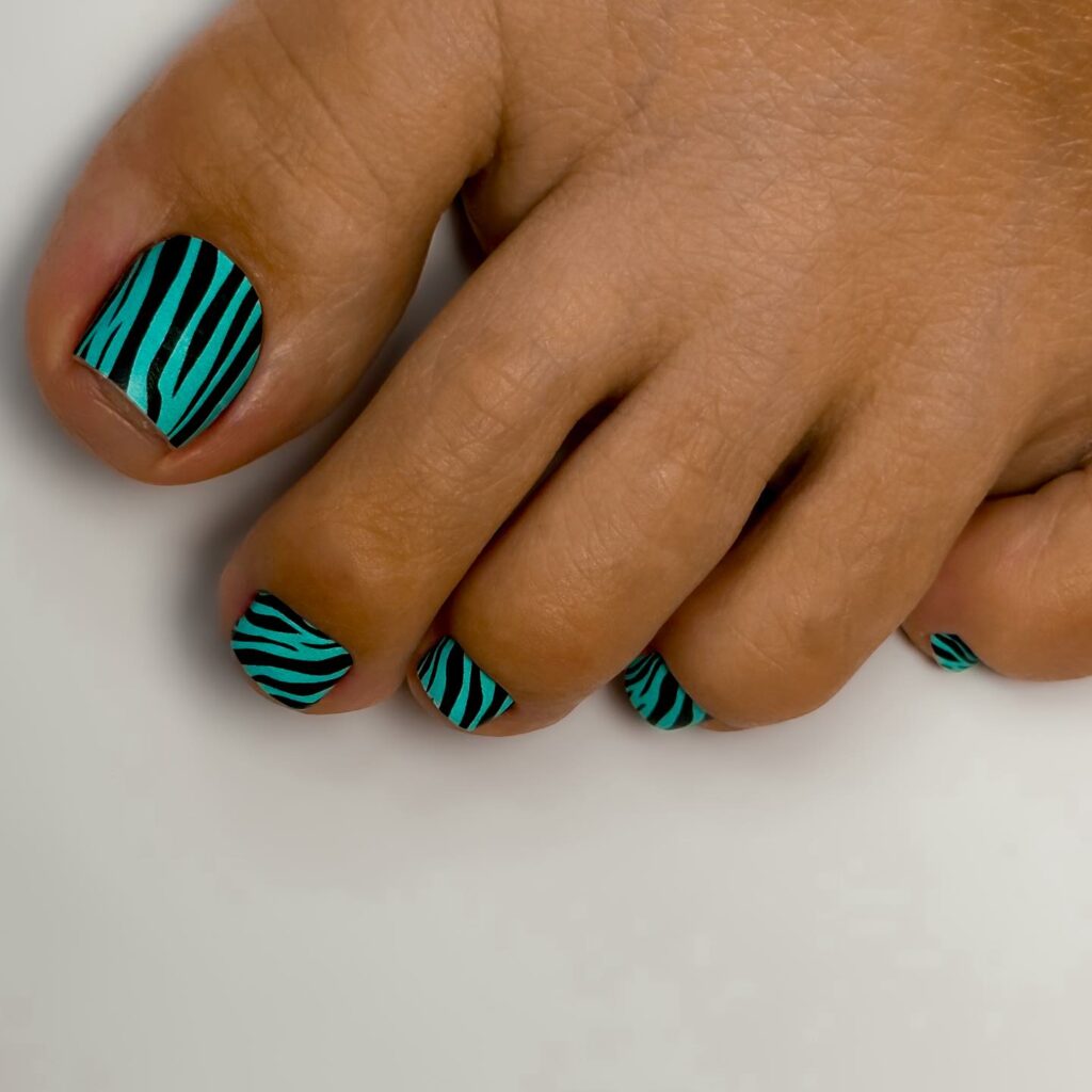 35 Neon Pedicure Ideas to Make a Bold Statement in 2024 25 Nostalgia Meets Neon