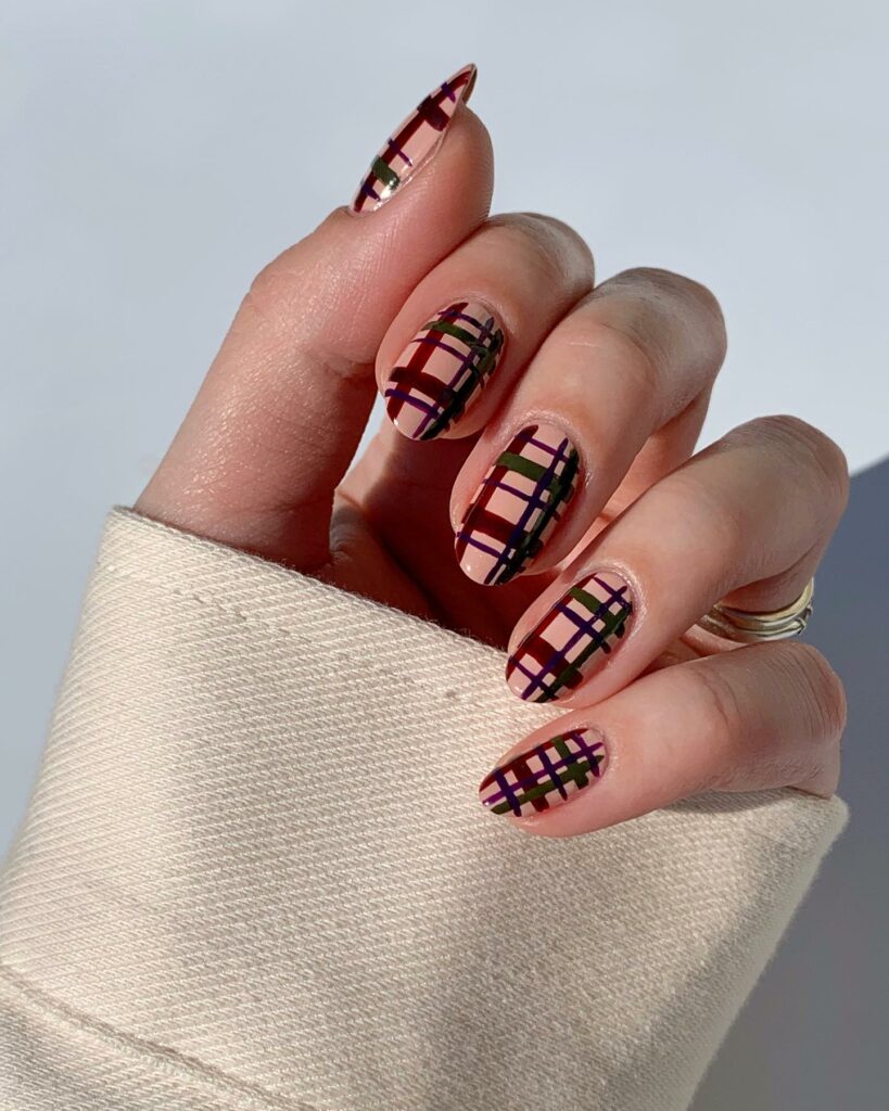 29 LATEST PLAID NAIL DESIGNS TO TRY IN 2024! 38 Brown, Green And Purple Plaid Nails