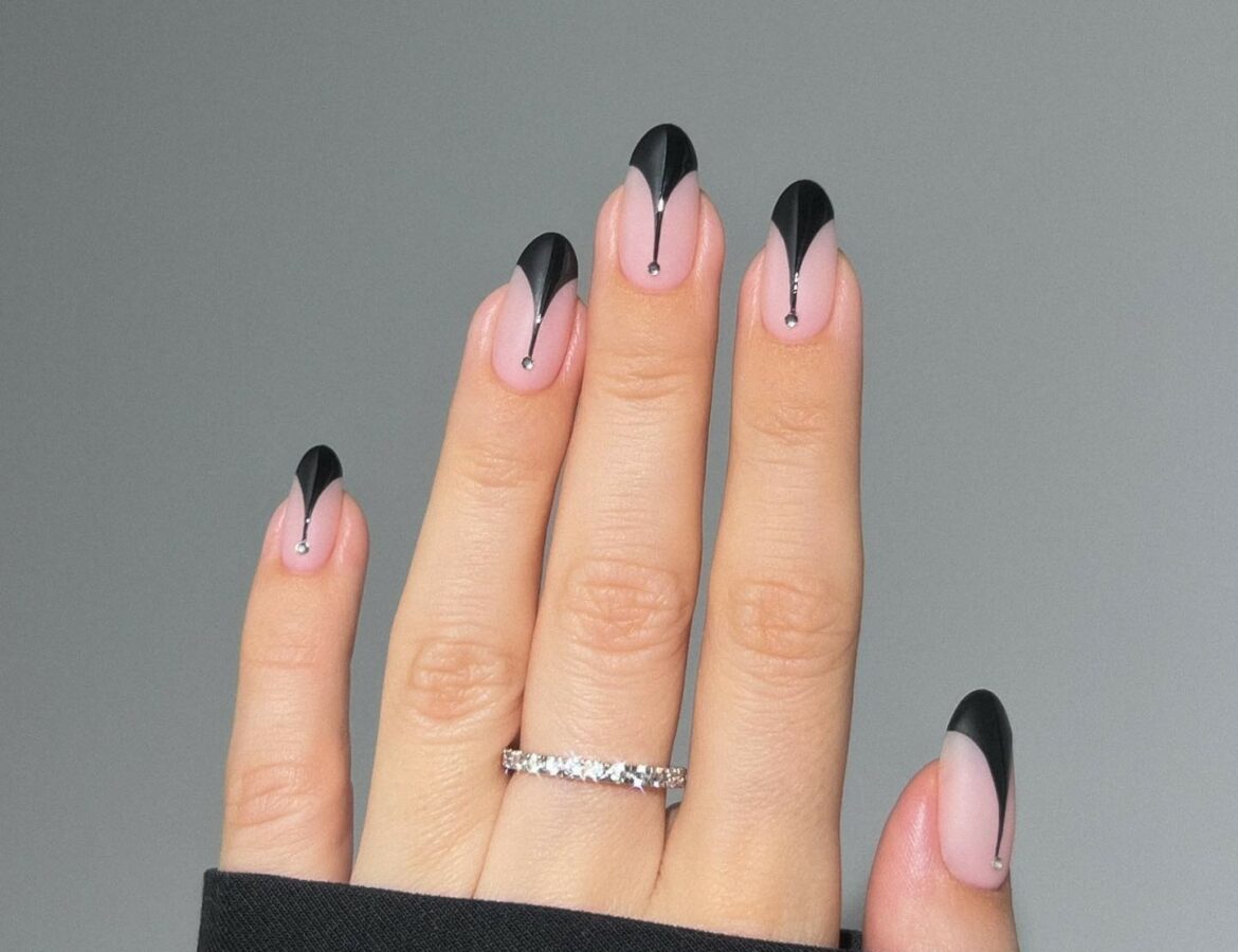 22 Latest Short Black French Tip Nail Ideas To Try In 2024! 26 Matte Black Short French Nails with Sparkling Jewels