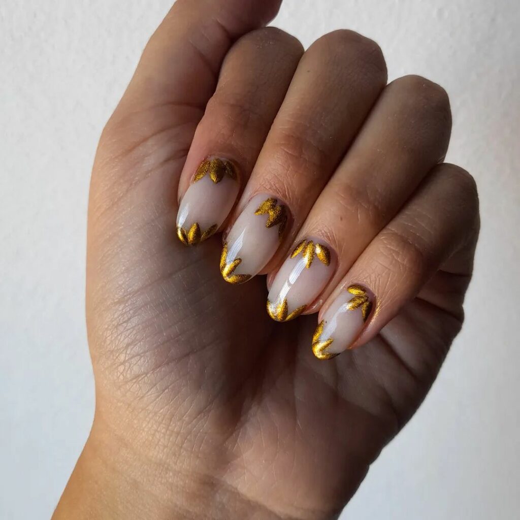 30 Latest White And Gold Nail Ideas To Try In 2024! 40 White Nails With Maple Leaves Design
