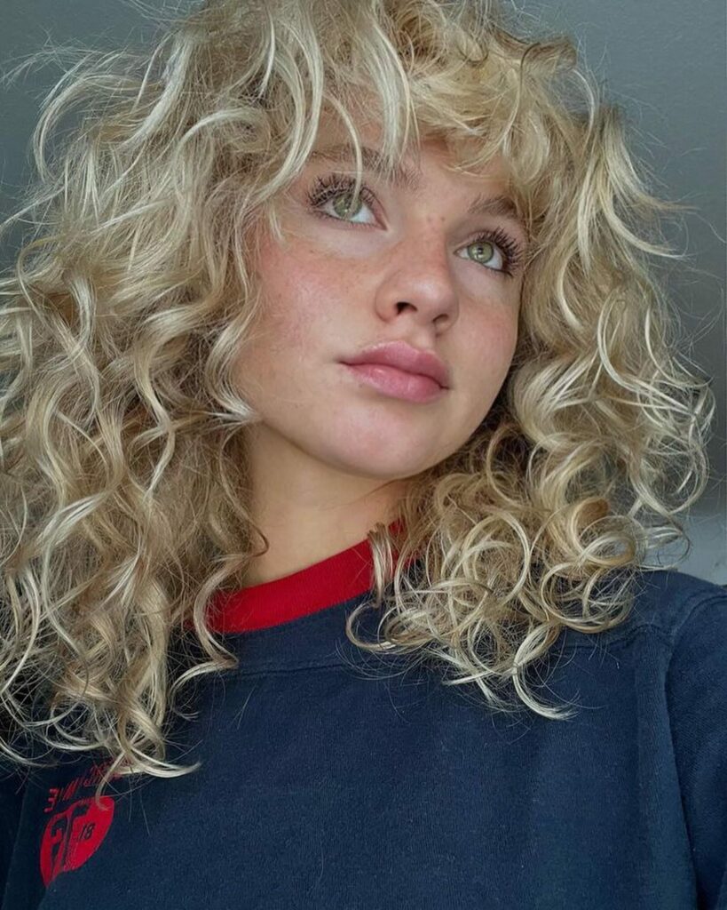 35 Modern Mullet Hairstyles to Experiment with in 2024 20 Long & Shaggy Blonde Mullet