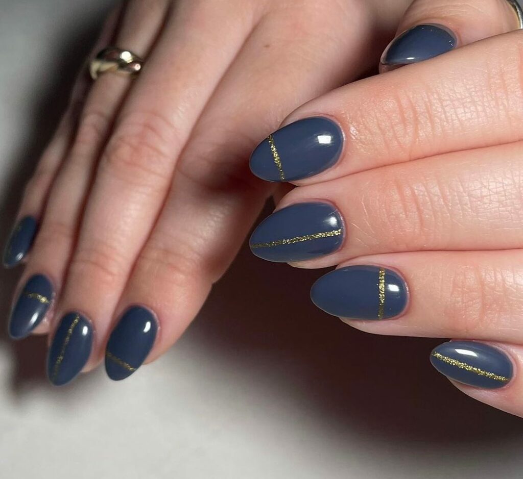 30 Latest Navy Blue Nail Designs To Try In 2024! 29 Short Nails with Metallic Gold