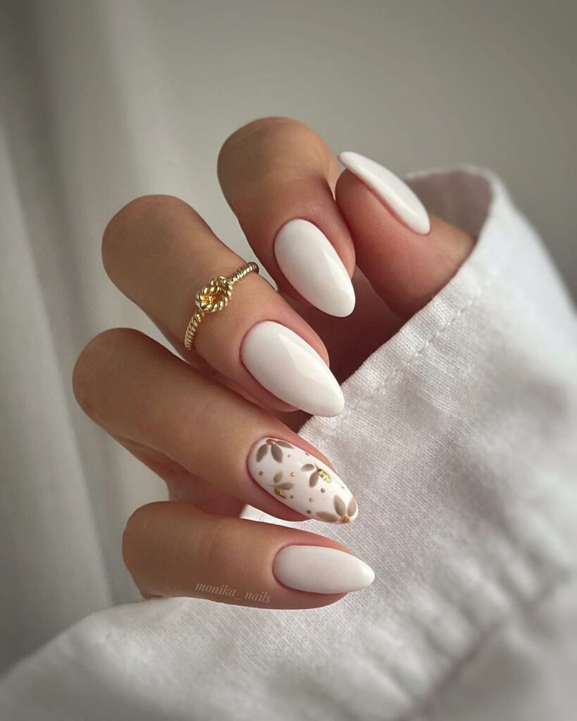 30 Latest White And Gold Nail Ideas To Try In 2024! 17 Floral Fantasies in Gold