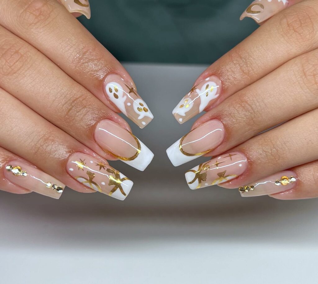 30 Latest White And Gold Nail Ideas To Try In 2024! 30 Halloween Inspired White And Gold Nails