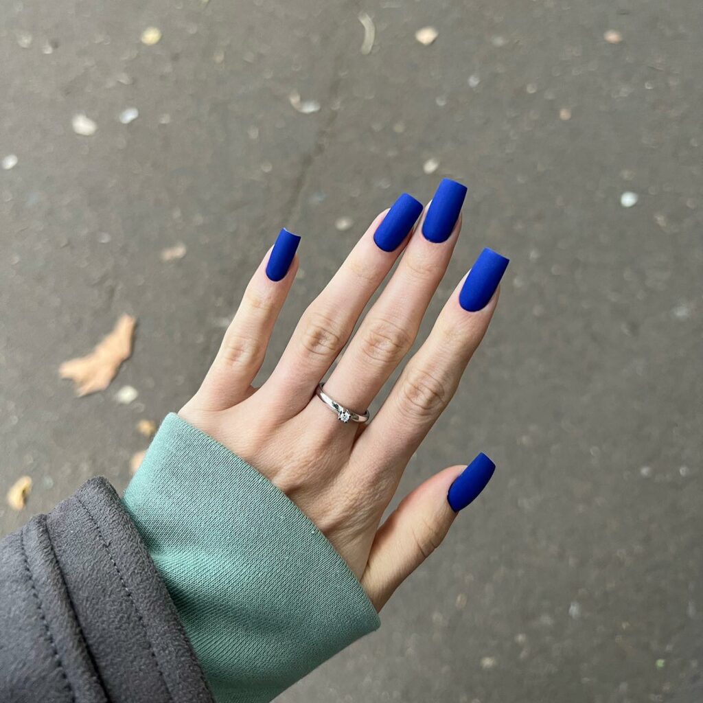 35 Latest Dark Blue Nail Designs To Try In 2024! 34 The Sophisticated Edge