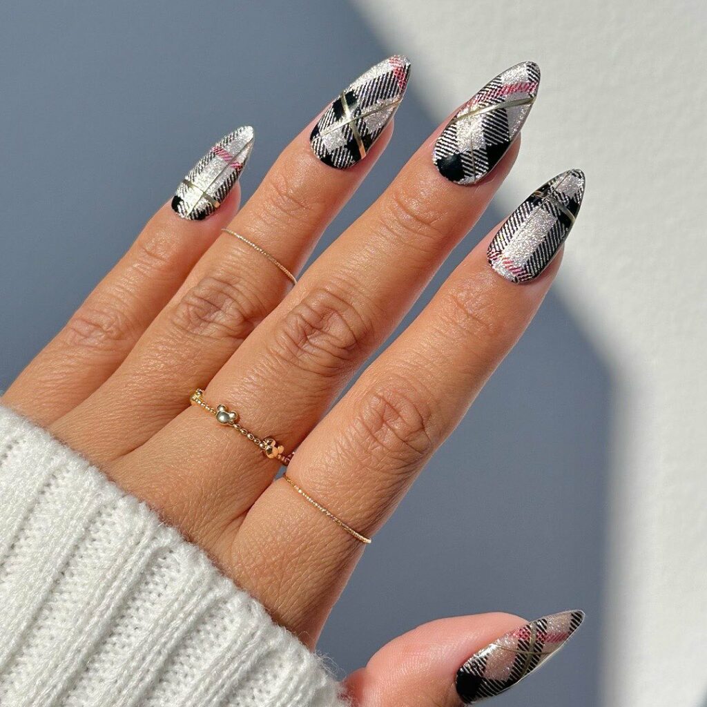 29 LATEST PLAID NAIL DESIGNS TO TRY IN 2024! 16 Black And Silver Plaid Nails