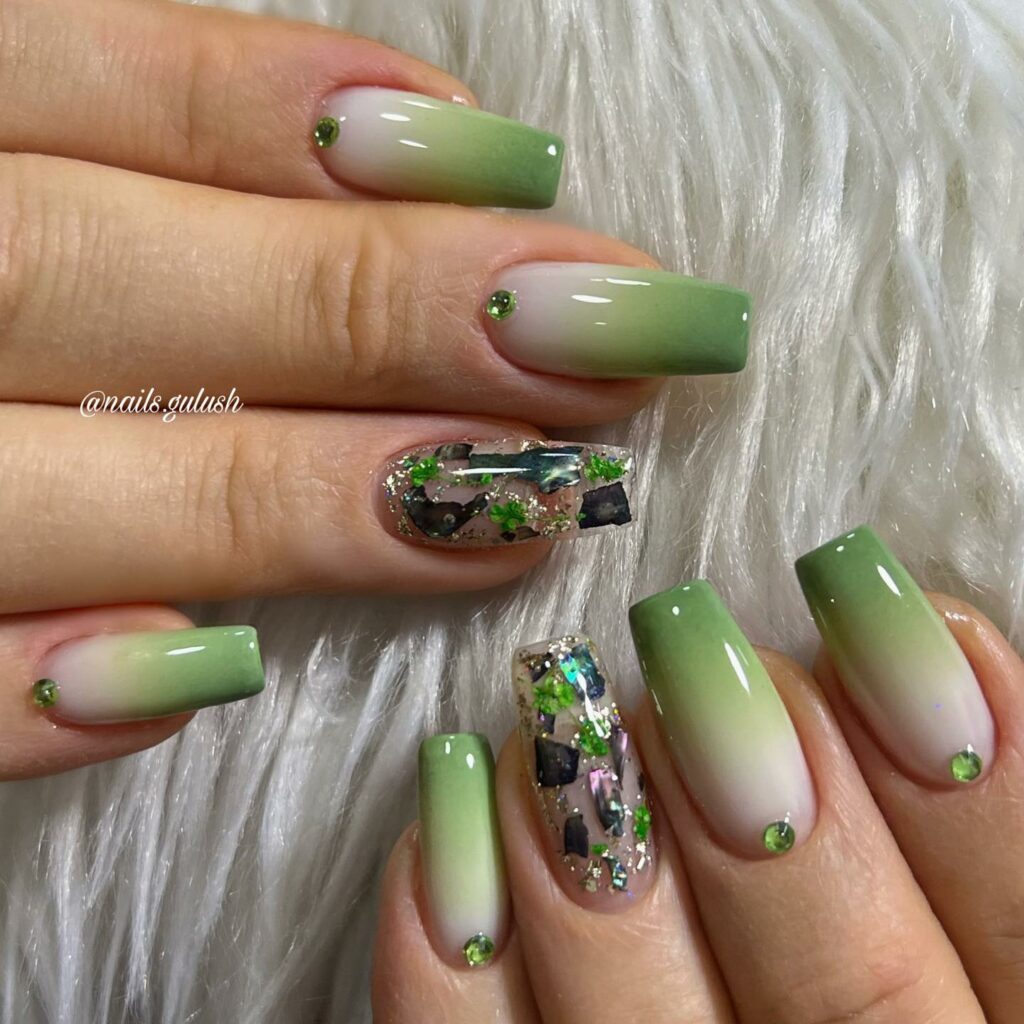 Refresh with 30 Green Ombre Nail Designs in 2024 36