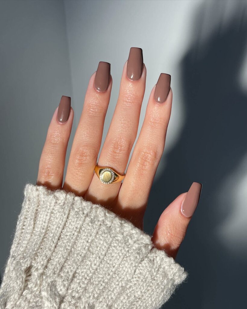 20 Latest Brown Chrome Nails Ideas To Try In 2024! 23 Elegant Allure of Brown Chrome Coffin Nails