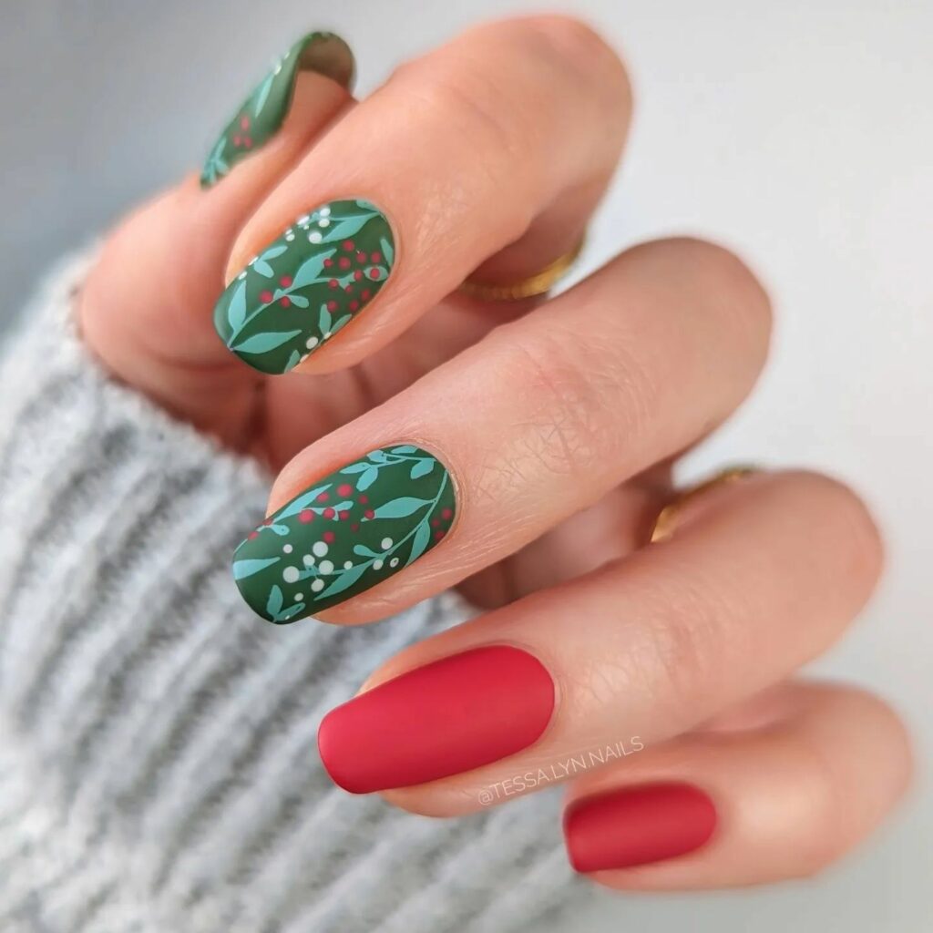 21 Latest Abstract Nail Art Ideas To Try in 2024! 19 Abstract Oasis: Unconventional Nail Art Adventure