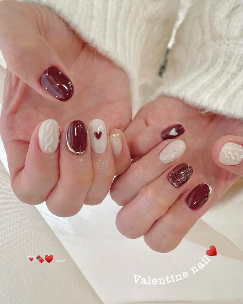 27 Romantic Nail Designs to Try for Valentine's Day 2024! 31