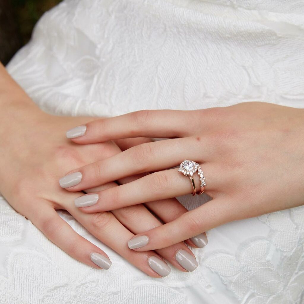 22 Latest Engagement Nail Designs To Try In 2024! 23 LIght Grey Nail