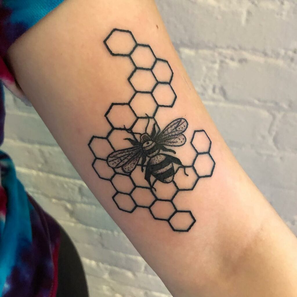 10 AMAZING BEE TATTOO IDEAS + MEANINGS - NEW FOR 2024 13 Honeycomb Tattoo