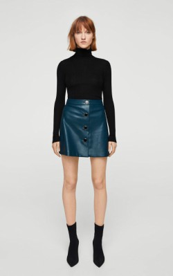12 Pieces for a Hepburn-inspired Wardrobe 6 gallery Audrey Hepburn 12 Pieces for a Hepburn-inspired Wardrobe Mango Turtleneck sweater - $45.99