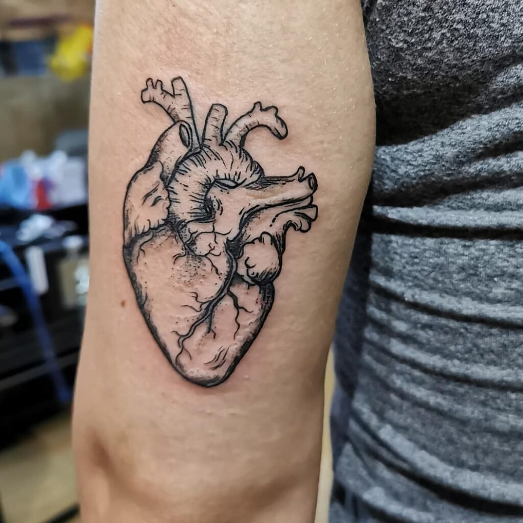 10+ BEAUTIFUL BROKEN HEART TATTOOS YOU NEED TO SEE! 16 Realistic Heart Tattoo