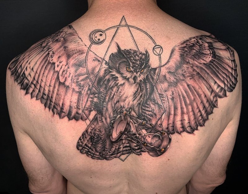 10 AMAZING HOURGLASS TATTOOS & THEIR MEANINGS - UPDATED FOR 2024 22 Owl Hourglass Tattoos