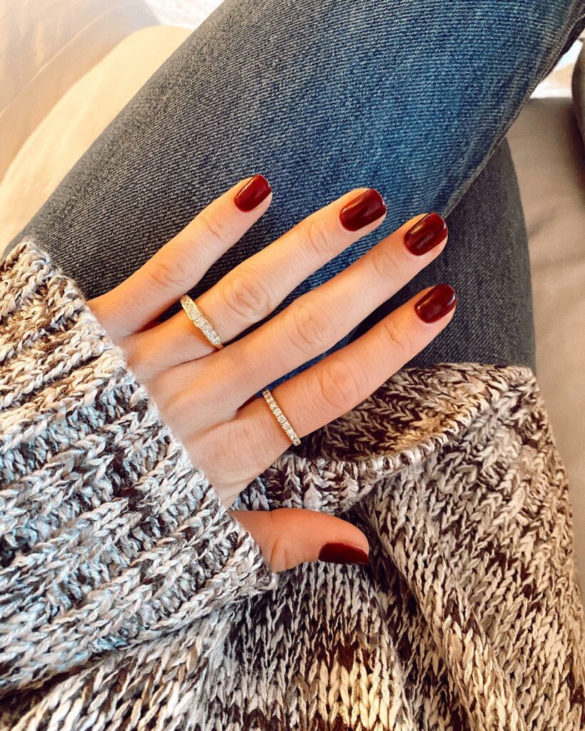 20 Latest Wine Color Nail Ideas To Try In 2024! 12 Simple Short Wine Color Nails