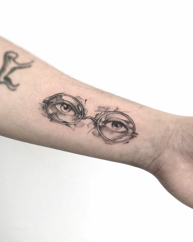 10 EYE TATTOO DESIGNS + MEANINGS TO INSPIRE YOU IN 2024! 16 Gatsby Eyes Tattoo