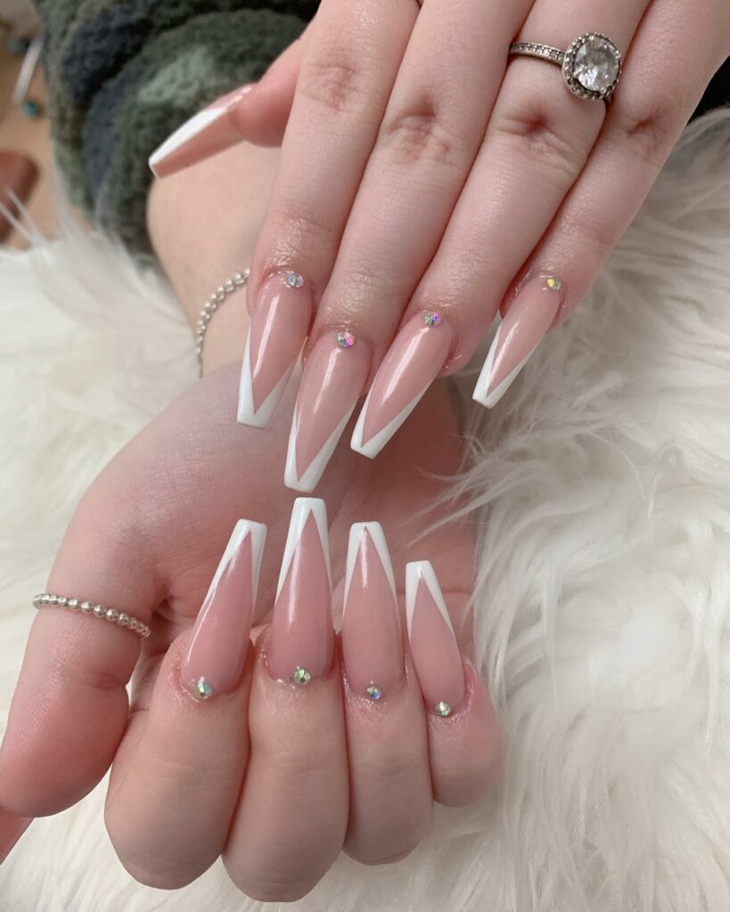 23 Latest Nude French Nail Designs To Try In 2024! 30 Nude And White V Tips French Nails