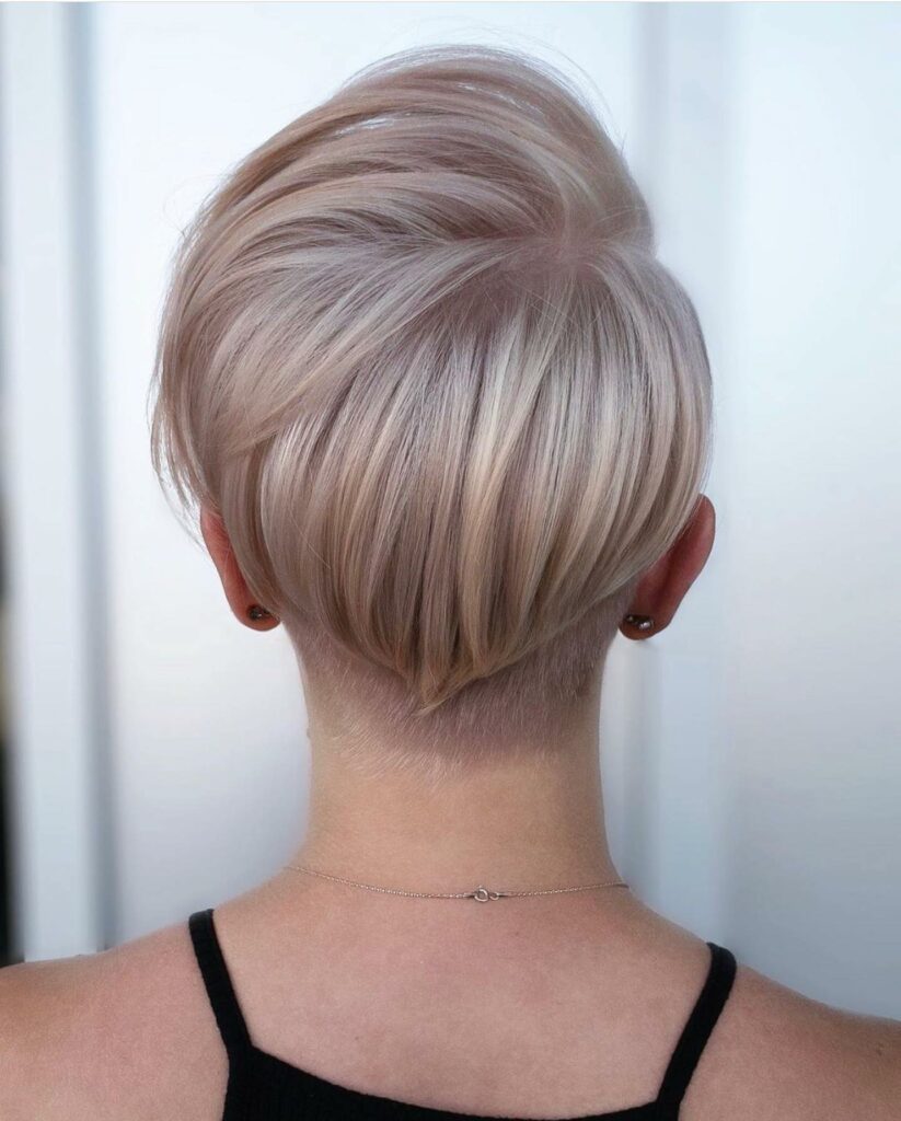 35 Short-Sided Shaved Female Hairstyles to Flaunt Your Boldness in 2024 42 Blonde Ambition