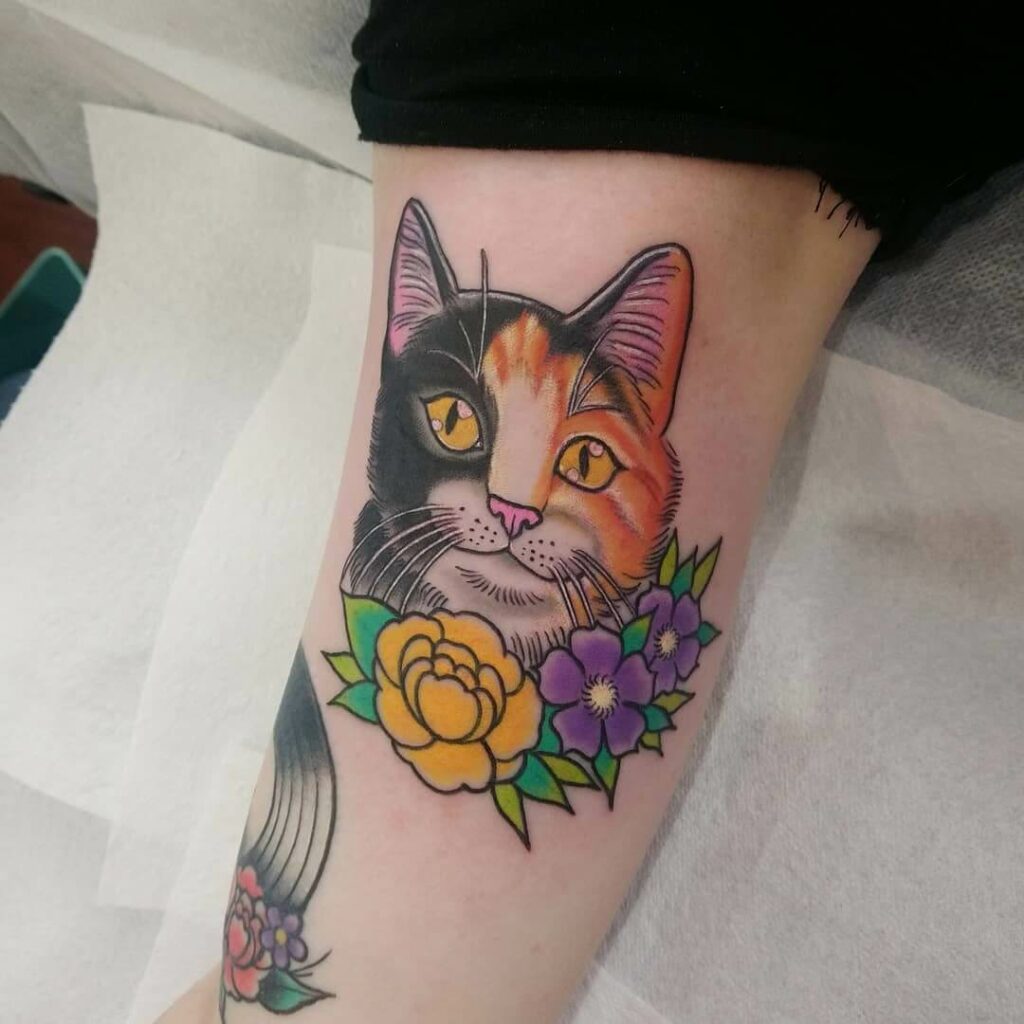 11+ Calico Cat Tattoo Ideas That Will Blow Your Mind! 17 A Cute Calico Cat Design