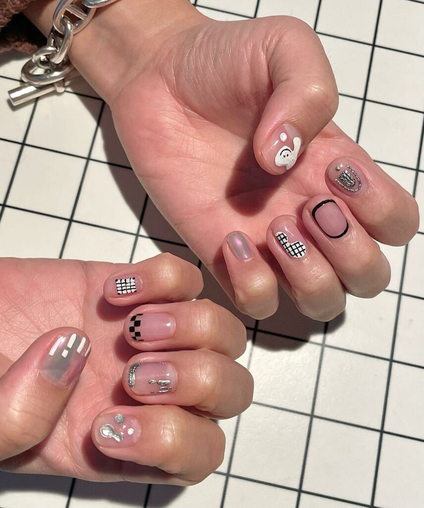 To Inspire You in 2024: 55 Amazing Abstract Nail Designs 40 Abstract Nail30