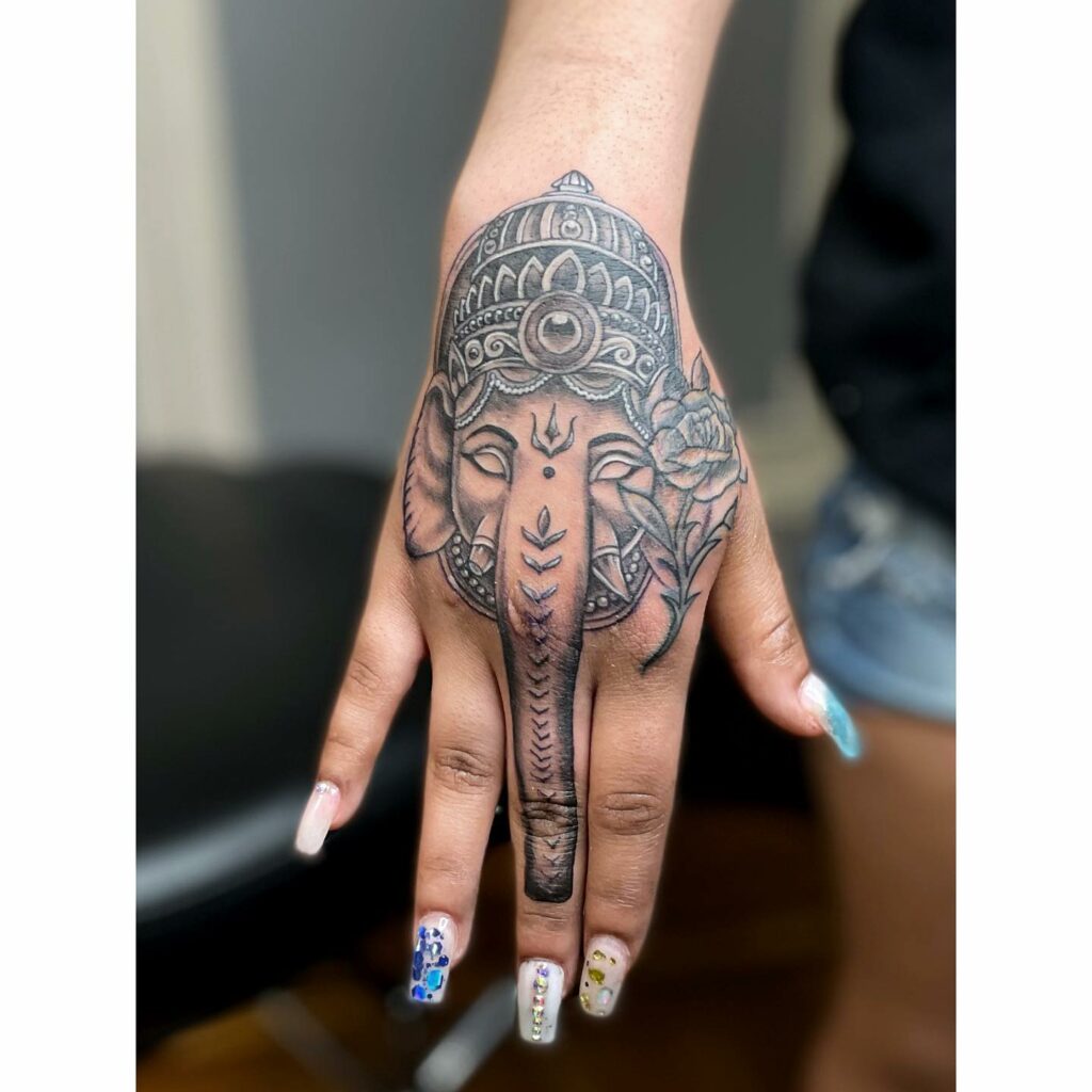11+ Women's Animal Tattoo Ideas That Will Blow Your Mind 14 Aesthetic Elephant Tattoo On Hand