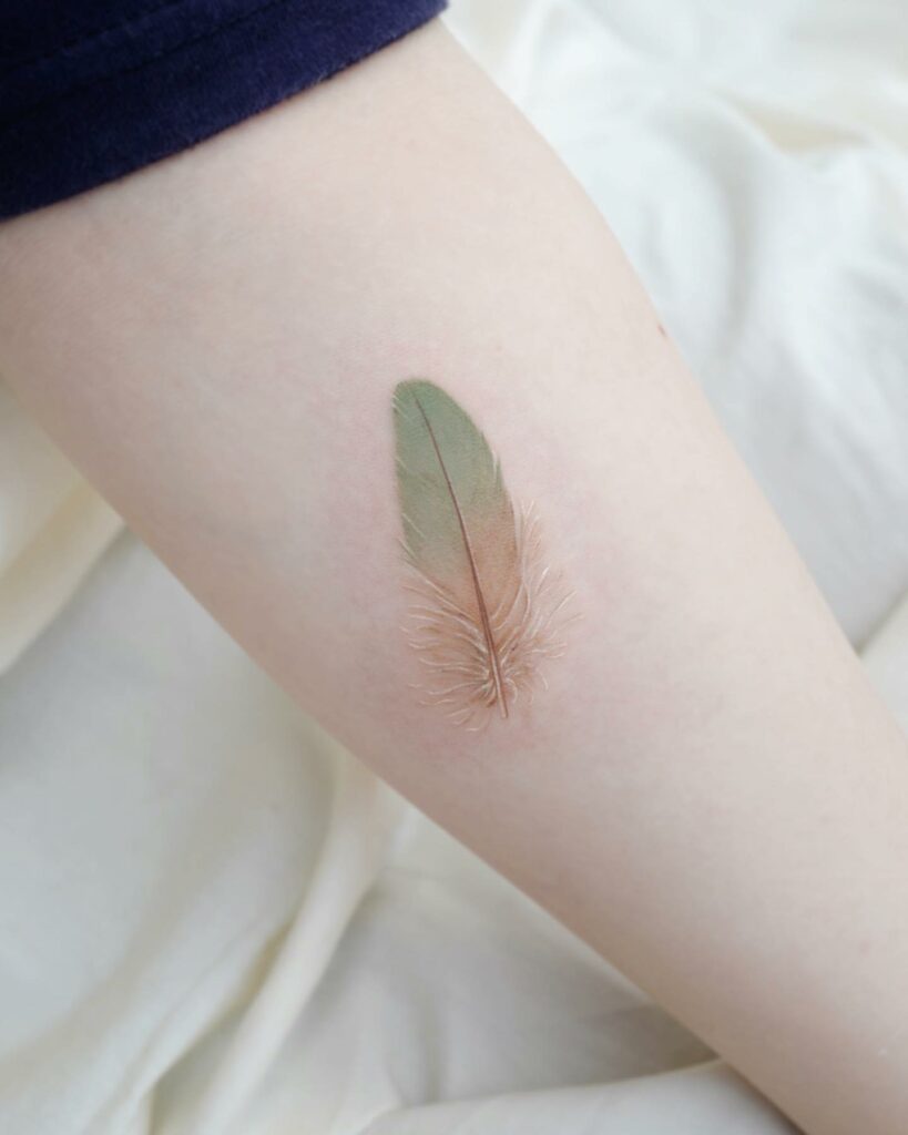 20+ Meaningful Small Tattoos Ideas That Will Blow Your Mind 25 Aesthetic Feather Tattoo