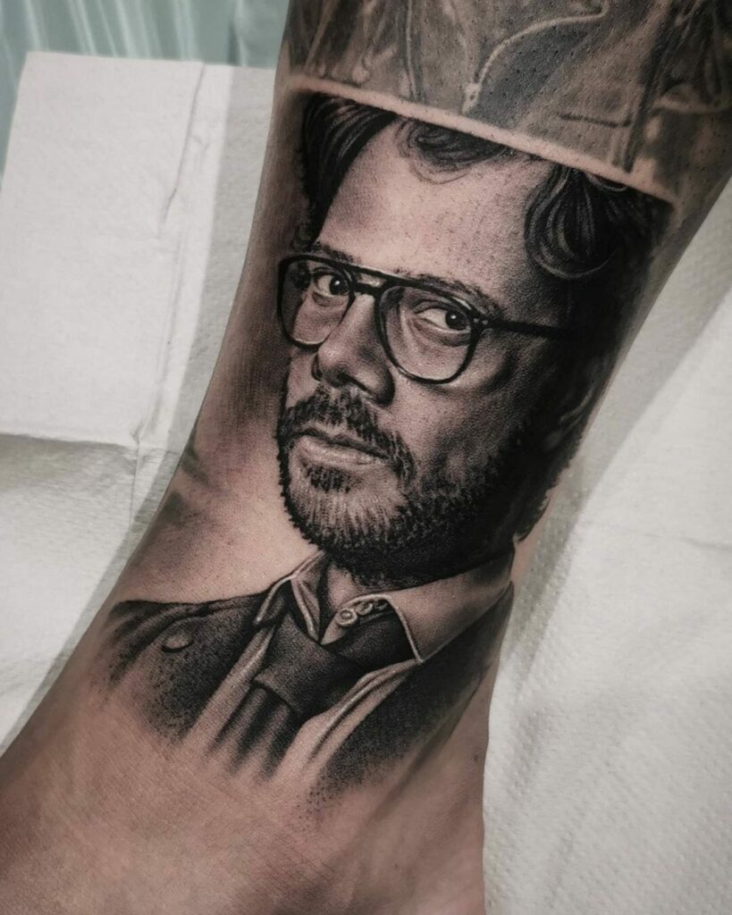12+ Photo Realism Tattoo Ideas To Inspire You! 14 Amazing Black and Grey Realistic Portrait Tattoos