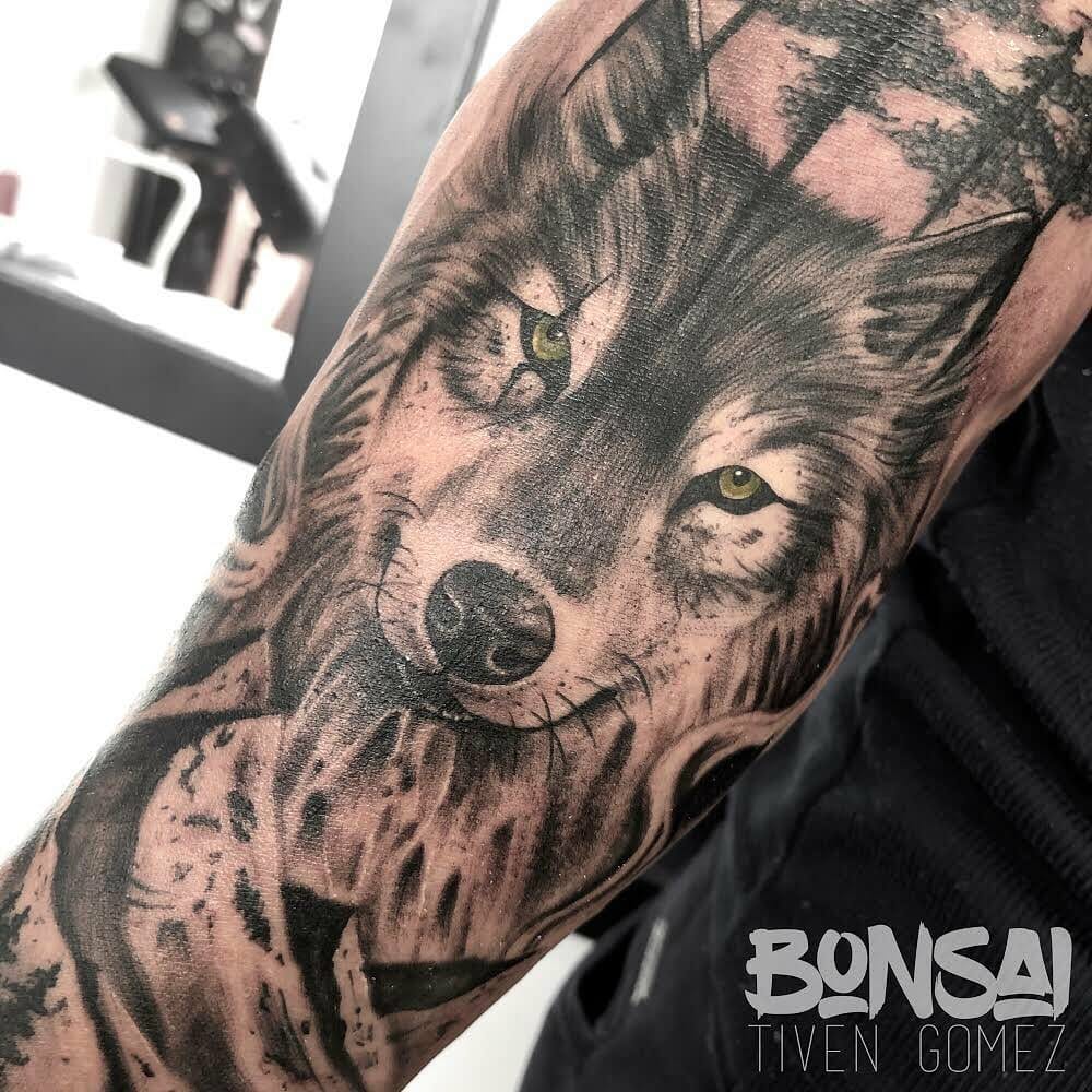 11+ Wolf Tattoo Stencil Ideas That Will Blow Your Mind! 17 American Tribal Wolf Tattoo Designs