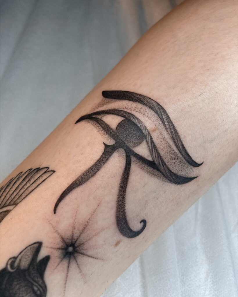 11+ Women's Eye Of Horus Tattoo Ideas That Will Blow Your Mind! 13 Ancient Symbol Tattoo