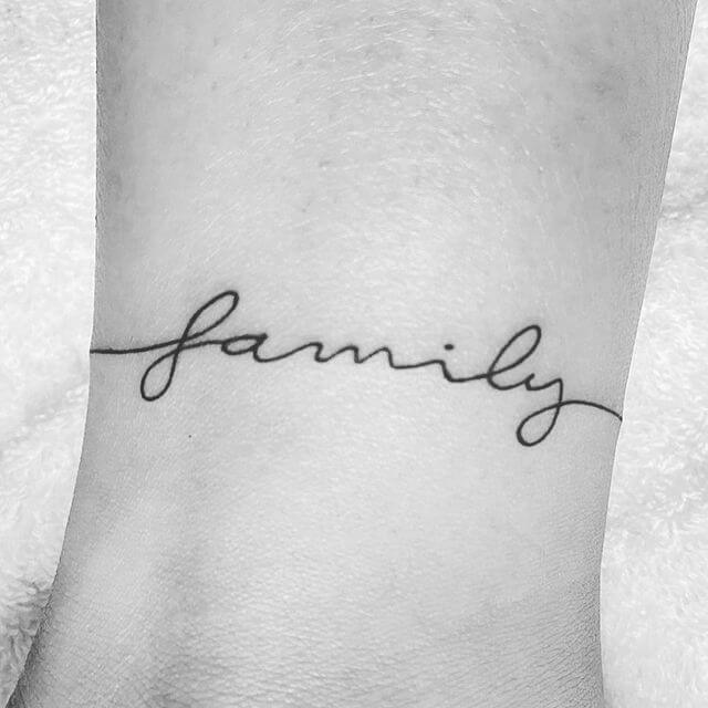 31 Latest Ankle Bracelet Tattoos To Inspire You In 2024! 17 Anklet Tattoo Designs With Meaningful Words