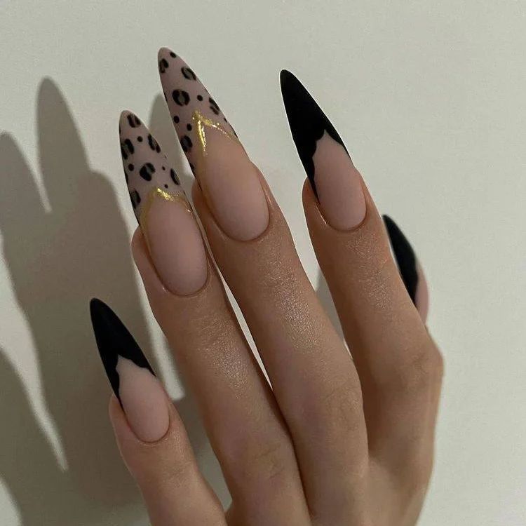 40 Latest Black Stiletto Nail Ideas To Try In 2024! 38 Black Stiletto Nails with Nude Curls