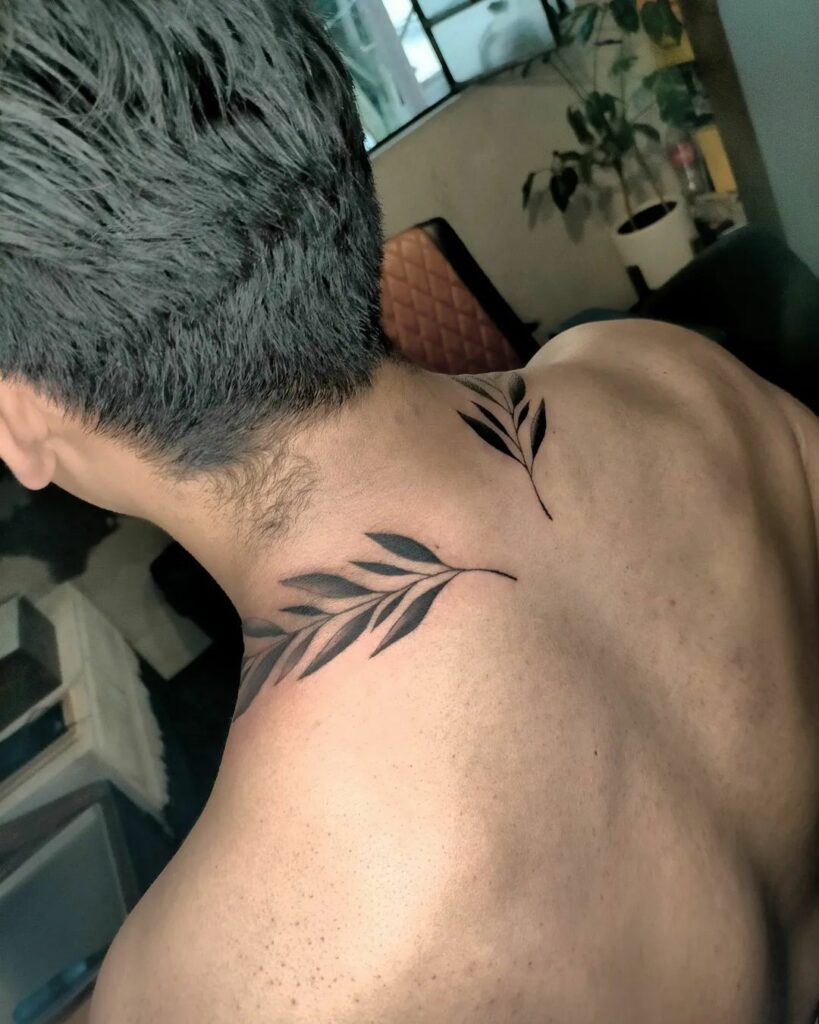 90 Latest Neck Tattoo Ideas To Inspire You In 2024! 10 Back Neck Tattoo