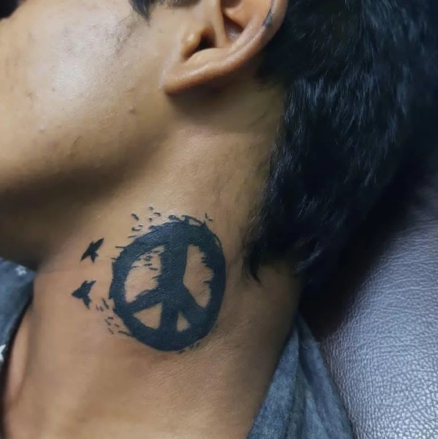 90 Latest Neck Tattoo Ideas To Inspire You In 2024! 37 Peace Neck Tattoo