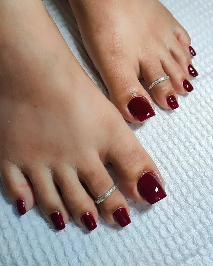 30 Red Pedicure Ideas to Add a Pop of Color to Your Look in 2024 36 Stiletto Red