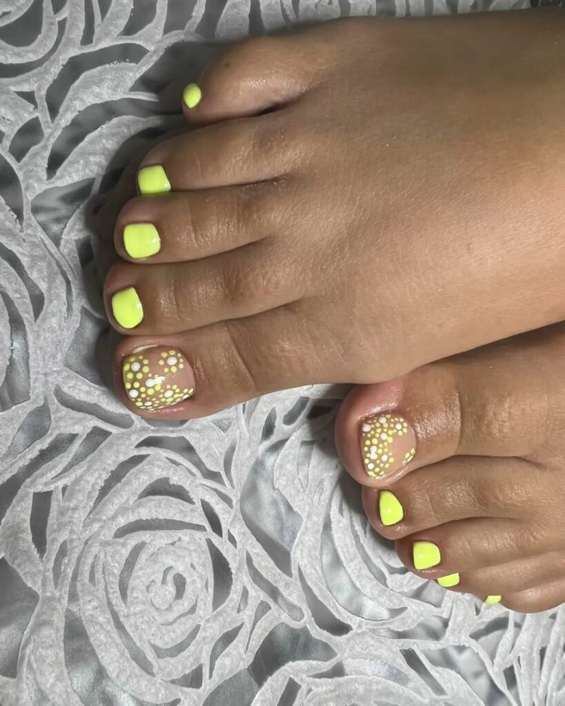 20 Latest Neon Yellow Pedicure Ideas To Try In 2024! 18 Floral-Accented Neon Yellow Pedicure