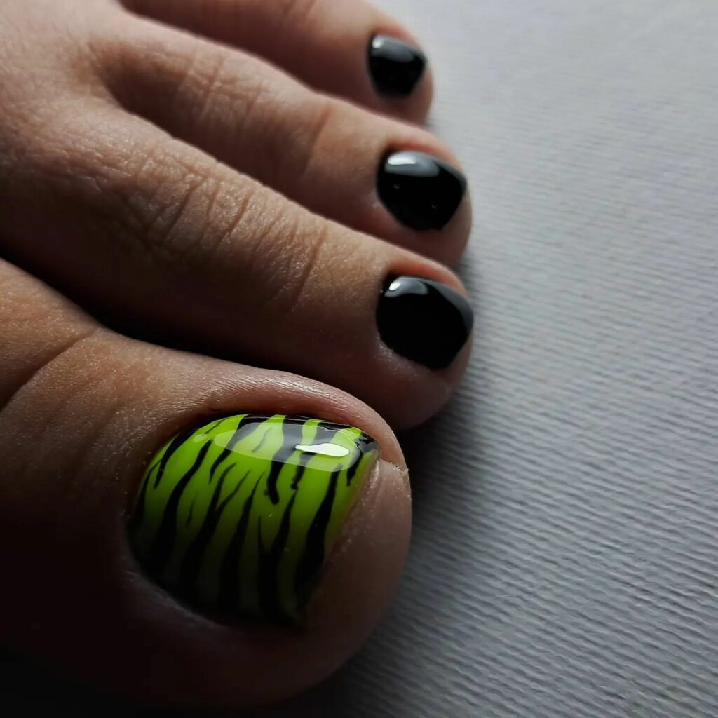 30 Green Pedicure Ideas to Refresh Your Look in 2024 26 Black & Neon Green