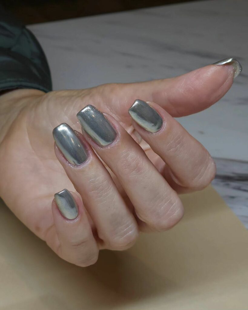 Experiment with 30 Short Square Nail Designs in 2024 39 Silver Mirror Short Nails