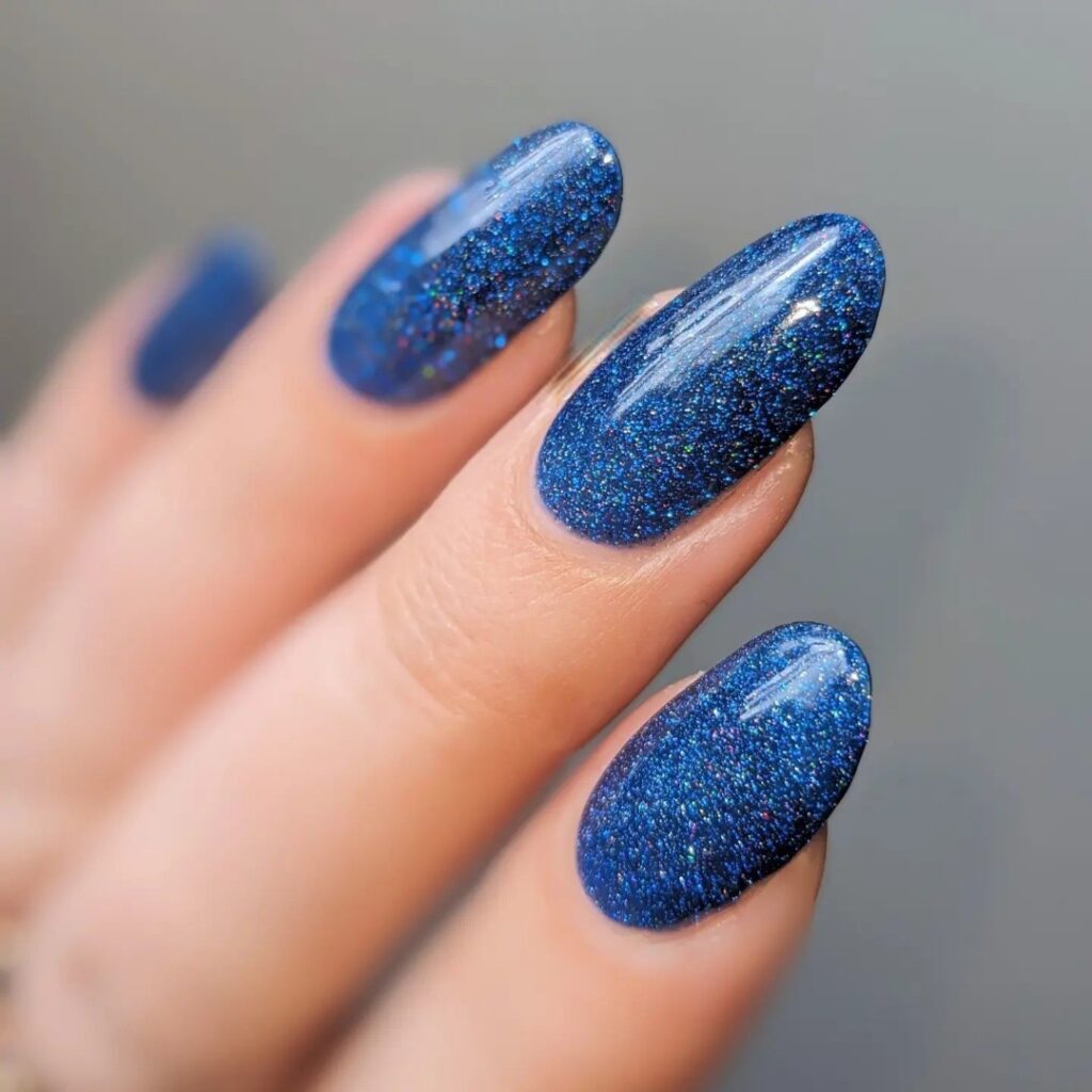 35 Latest Dark Blue Nail Designs To Try In 2024! 27 Chrome Powder Dark Blue Nails