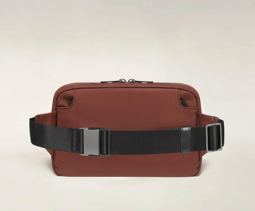 Away F.A.R. Messenger 16L