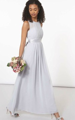 Black Tie Dress Code - What Do I Actually Wear? 21 What to wear to a black tie wedding - long flowing light lilac gown