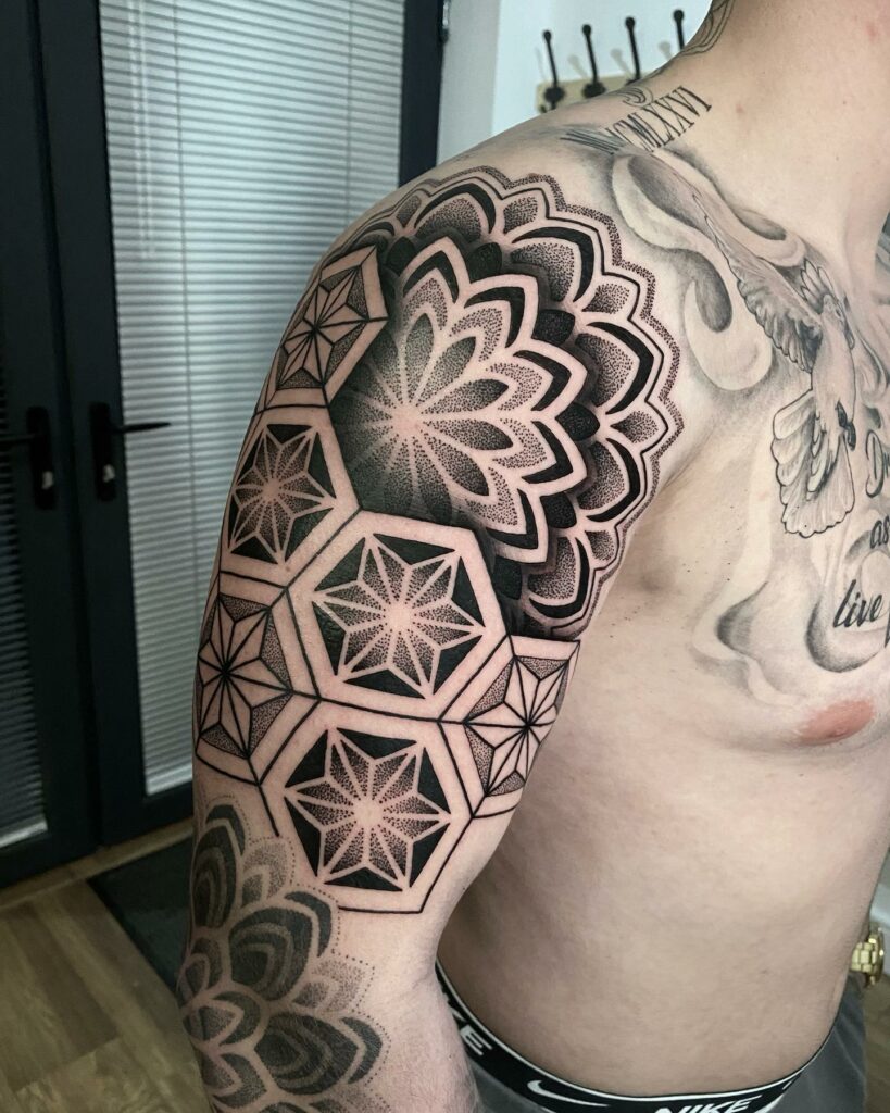 22+ Shoulder Tattoo For Men Ideas To Inspire You! 26 Beautiful Shoulder Tattoos For Men ideas