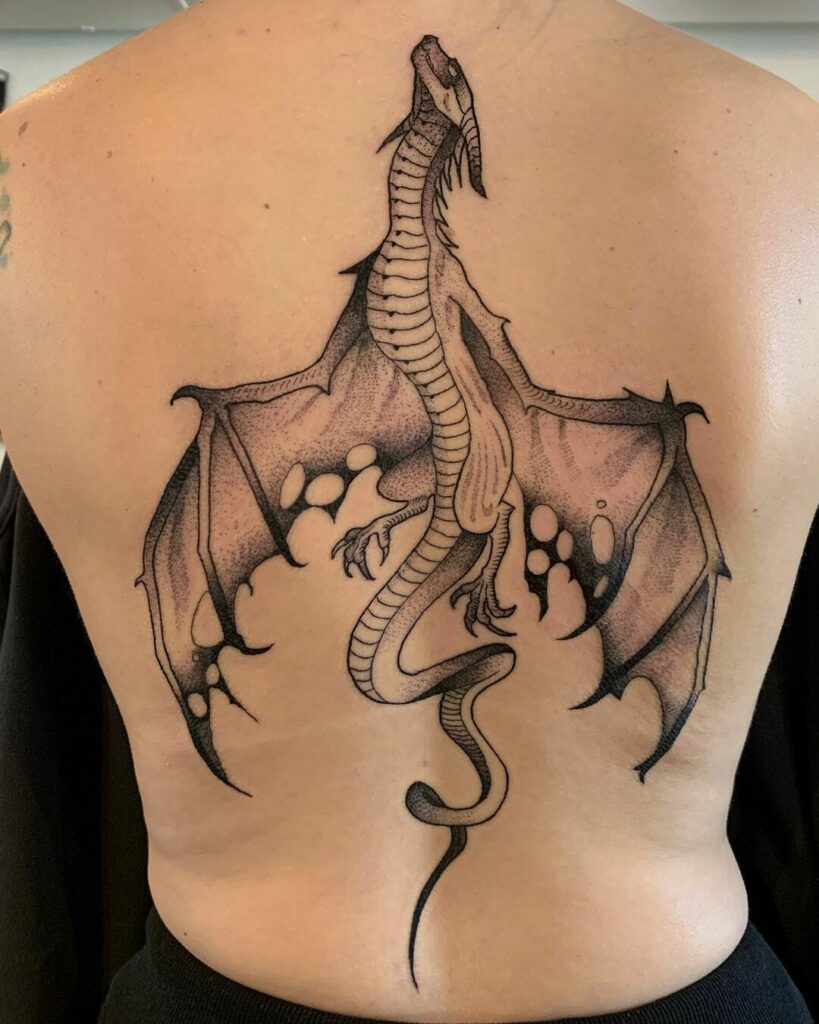 11+ Tattoos In The World - Ideas That Will Blow Your Mind! 14 Best Dragon Back Tattoo