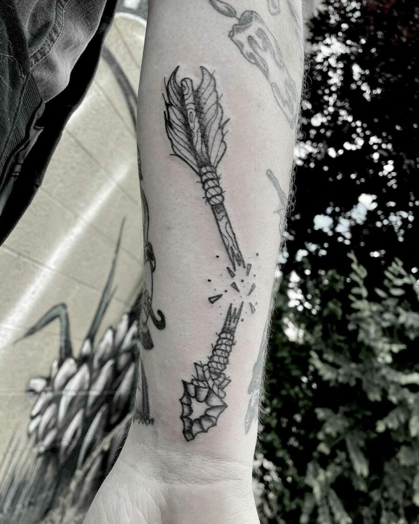 15+ Best Broken Arrow Tattoo Ideas To Inspire You! 12 Black And Bold Broken Arrow Tattoo