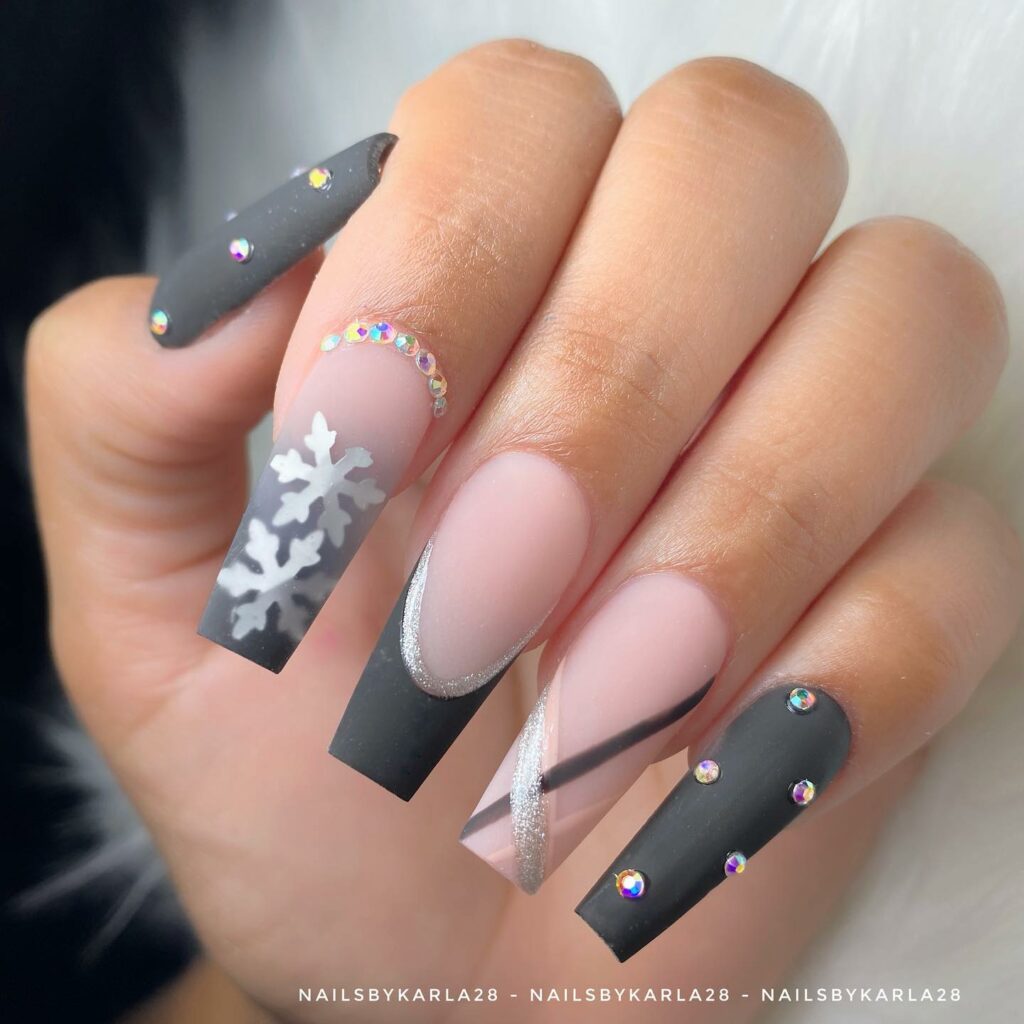 Celebrate with 40 Christmas Statement Nail Designs in 2024 46 Black Christmas Nails with a Sparkling Touch