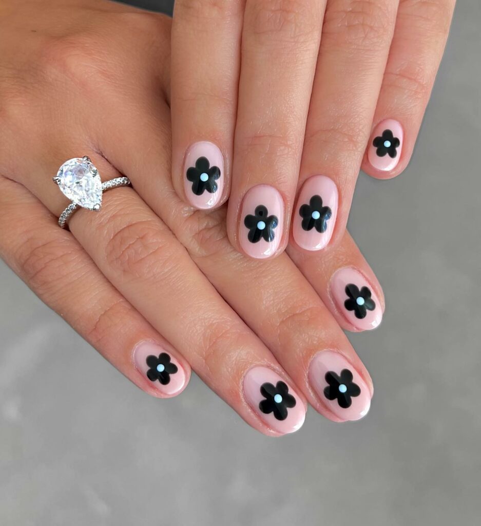 30 Latest Round Nail Designs To Try In 2024! 21 Black Floral Round Nails