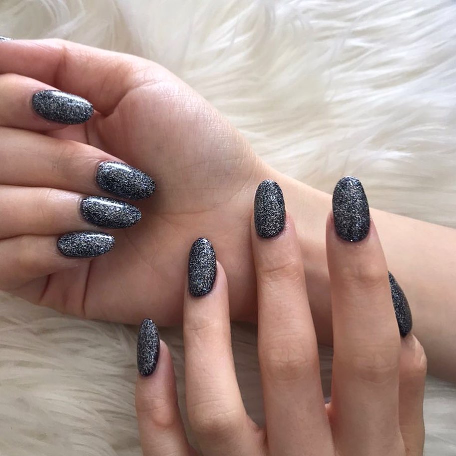 Discover 44 Trendsetting Black Nail Designs for 2024 30 Black Glitter