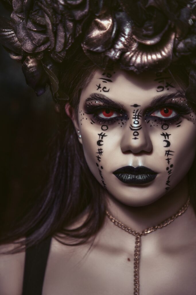 Amazing Makeup Styles You Need To Try In 2024 35 Black Makeup