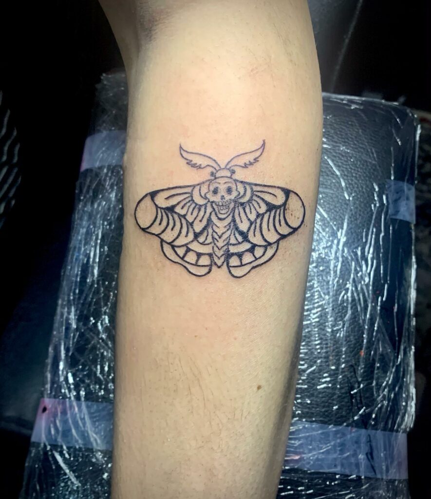 11+ Black American Traditional Tattoo Ideas That Will Blow Your Mind! 12 Black Moth Traditional American Tattoo